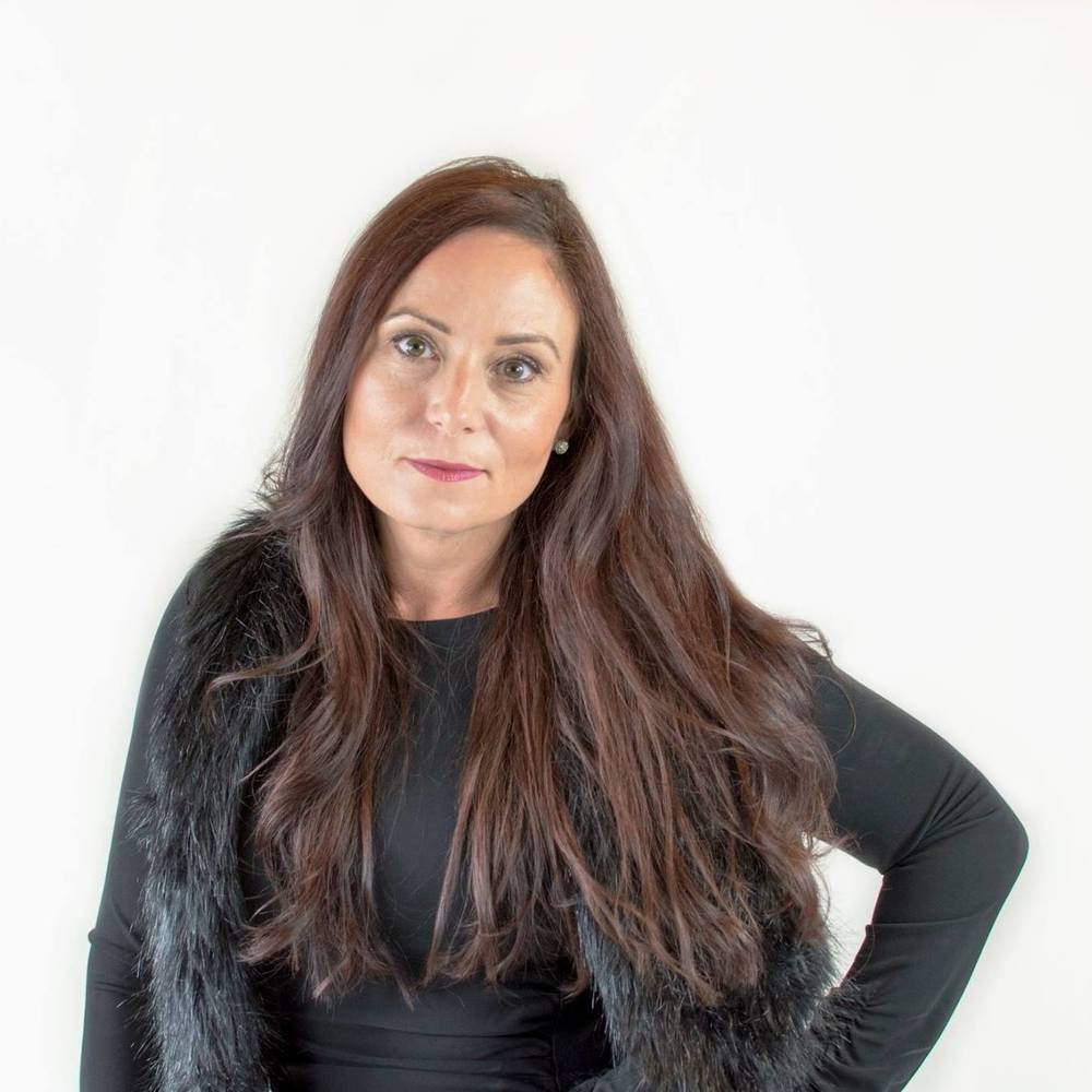 Meet your Posher, Crystal